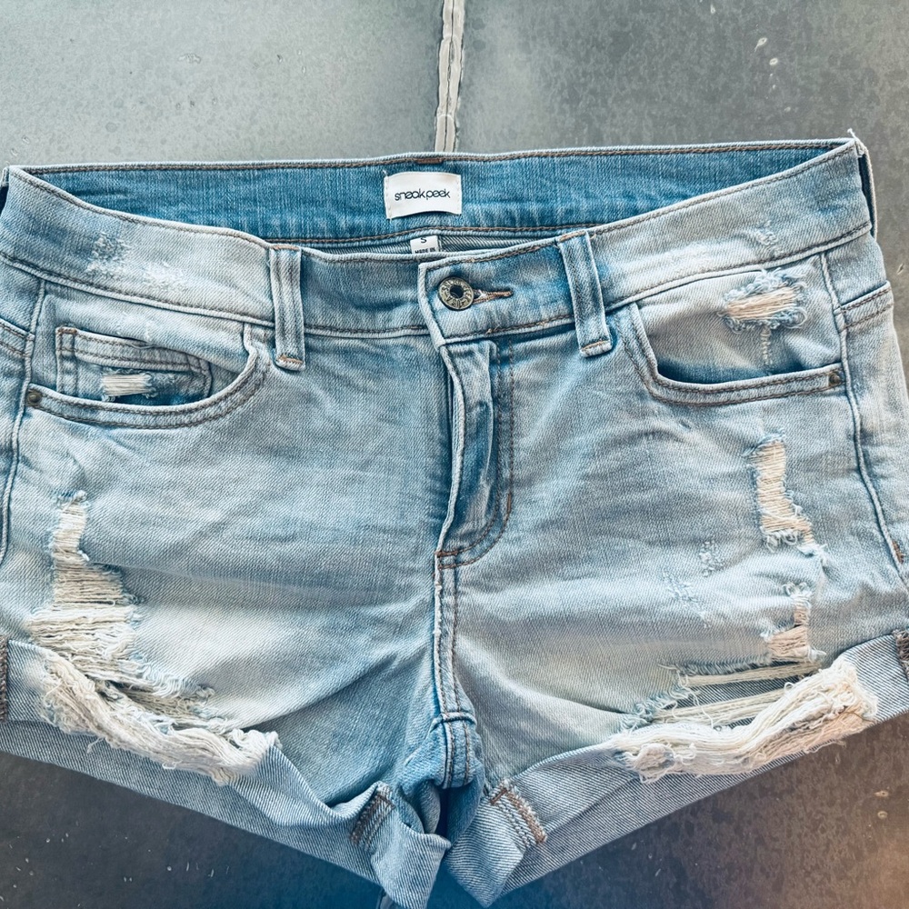 Sneak Peek Mid-rise Distressed Cuffed Denim Shorts Size Small